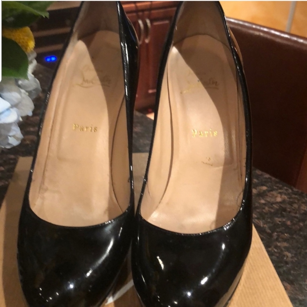 Christian Louboutin Patent heels 10.5